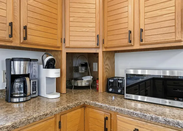 5br Retreat With Hot Tub And Game *