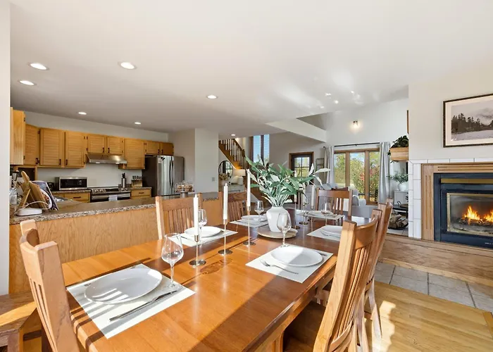 Holiday home 5br Retreat With Hot Tub And Game *