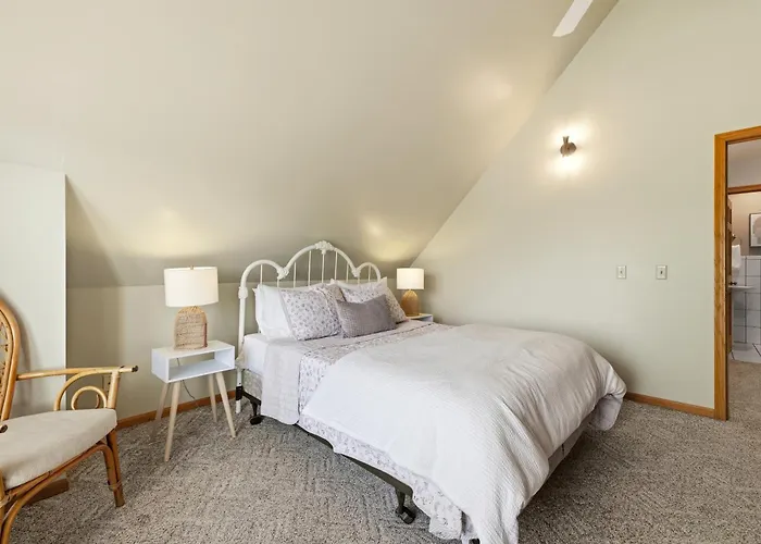 5br Retreat With Hot Tub And Game *