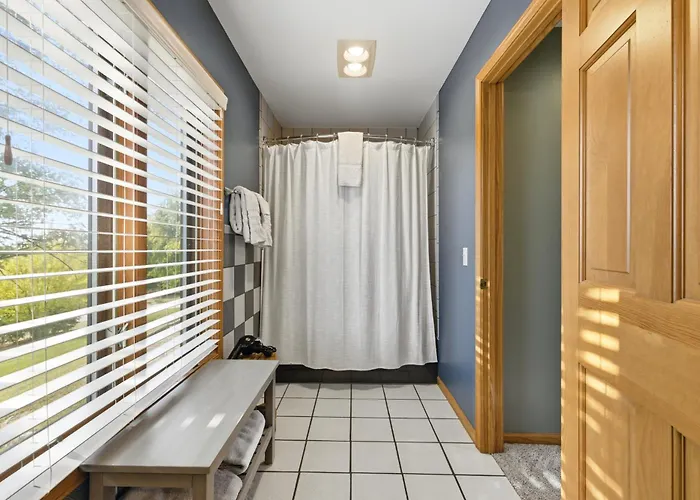 5br Retreat With Hot Tub And Game Galena