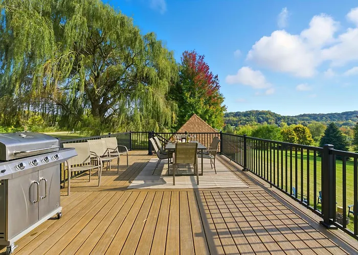 5br Retreat With Hot Tub And Game Holiday home Galena