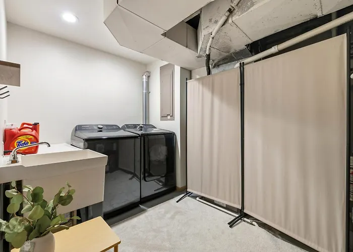5br Retreat With Hot Tub And Game